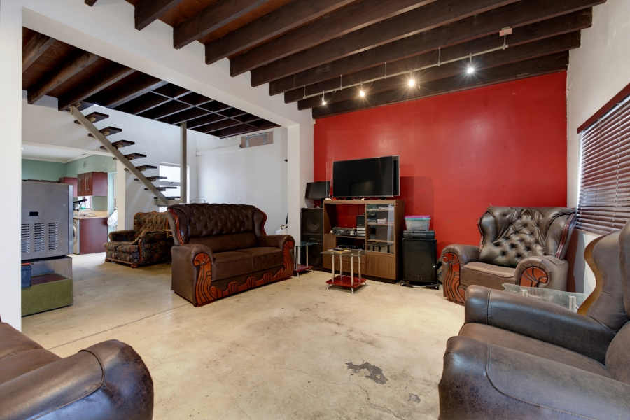 3 Bedroom Property for Sale in Zonnebloem Western Cape